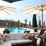 فندق Bella View Art Boutique Kazaphani