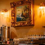 فندق Bella View Art Boutique 3*