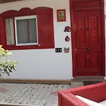 فندق Bella View Art Boutique Kazaphani