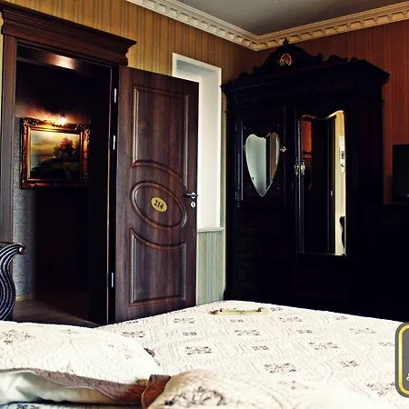 Bella View Art Boutique 3*