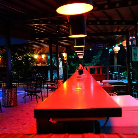 Bella View Art Boutique 3* Kazaphani