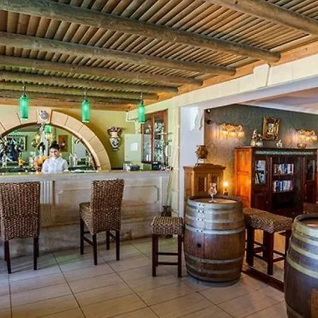 Bella View Art Boutique Hotel