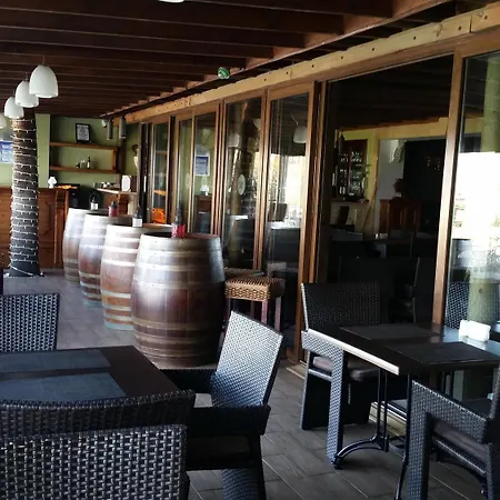 Bella View Art Boutique Hotel 3*