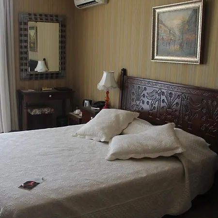 Bella View Art Boutique 3* Kazaphani