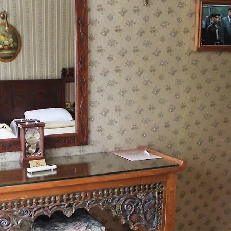 Bella View Art Boutique 3*