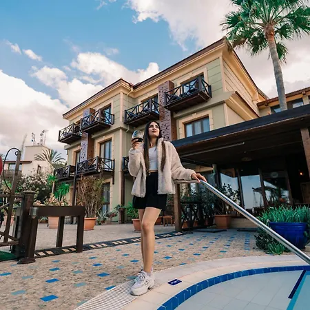 Bella View Art Boutique Hotel Kazaphani