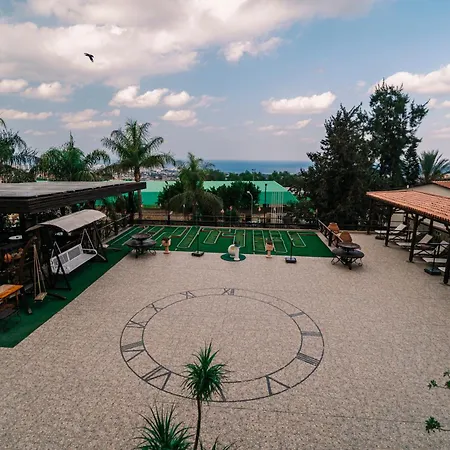 Bella View Art Boutique Hotel 3*