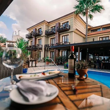 Bella View Art Boutique Hotel