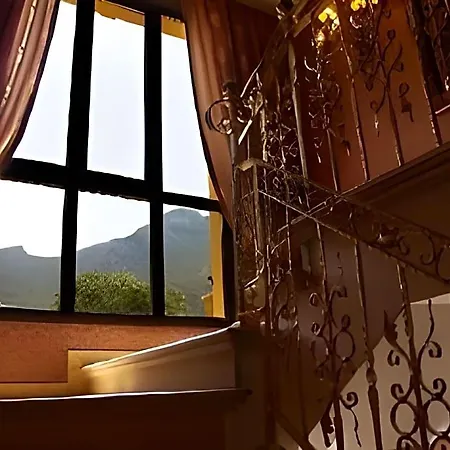Bella View Art Boutique Hotel Kazaphani