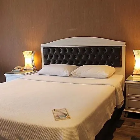 Bella View Art Boutique 3* Kazaphani