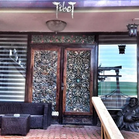 Bella View Art Boutique 3*