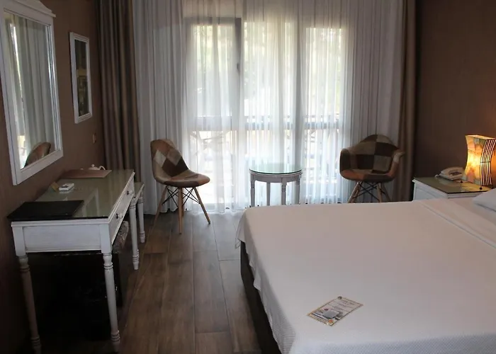 Bella View Art Boutique Hotel Kazaphani