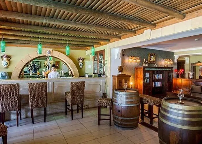 Bella View Art Boutique Hotel