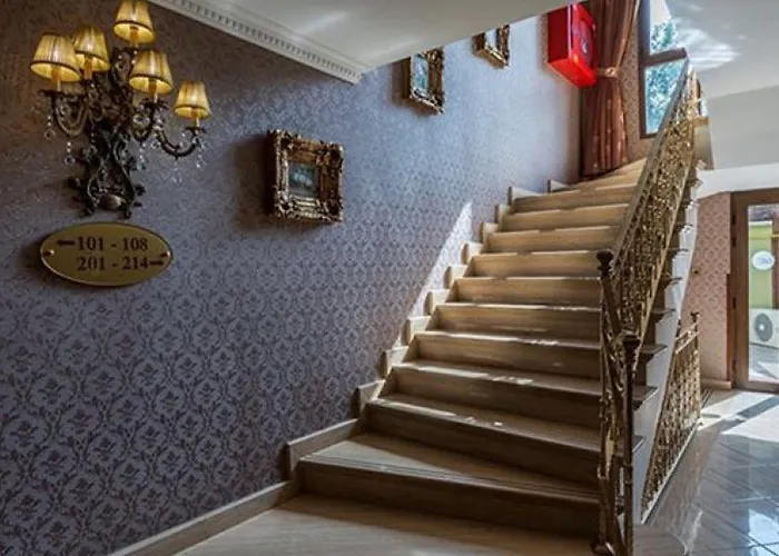 Bella View Art Boutique Hotel 3*