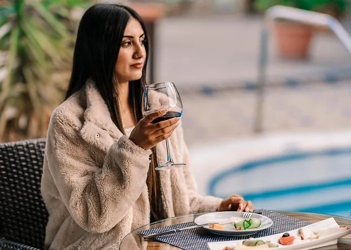 Bella View Art Boutique Hotel Kazaphani