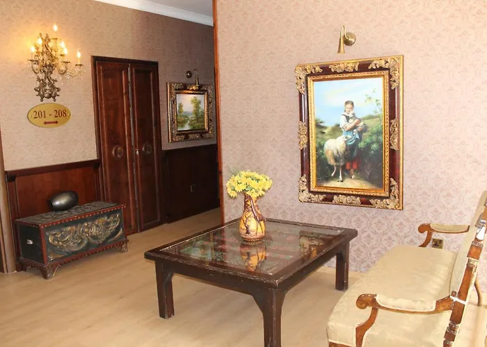 Bella View Art Boutique Hotel 3*