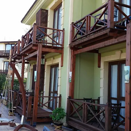 Bella View Art Boutique 3*
